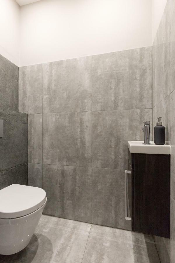 Grand Designer Dream Home In The Center W 3Br/3Bath Βουδαπέστη Εξωτερικό φωτογραφία